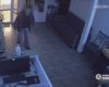 В Тернополе бездомный спрятался в туалете пиццерии, чтобы ночью обокрасть кассу (видео)