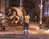 В центре Киева бетономешалка провалилась под землю
