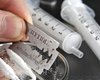 Инспектор киевского СИЗО носил заключенным метадон и героин