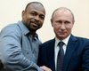 Боксер Рой Джонс-младший в Крыму попросил у Путина паспорт РФ