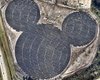 В США построили огромную солнечную электростанцию в форме головы Микки Мауса