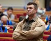 Тищенко со слезами на глазах подарил женщине кравчучку: реакция украинцев в сети (видео)