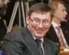 Луценко намерен привлечь Черновецкого за неуплату налогов