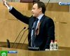 Депутат, ранее перешедший из СР в ЕР, растоптал на заседании Госдумы белую ленту