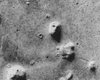 "Инопланетяне" на Марсе: как одна фотография NASA стала космической сенсацией (фото)