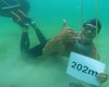 Проплыл под водой 202 метра: датский фридайвер установил мировой рекорд (видео)