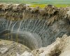 Сибирская тундра спонтанно взрывается: на поверхности остаются воронки глубиной до 50 метров