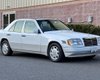 Старий дизельний Mercedes W124 пішов із молотка за ціною нового "Гелендвагена" (фото)