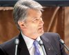 Президент требует рассмотреть в парламенте его Конституцию
