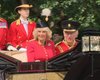 "Я в халепі": експертка з читання по губах розсекретила, що король Чарльз III сказав Каміллі на параді