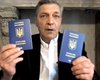 Натякнув на громадянство: Невзоров показав в ефірі два українські паспорти
