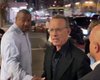 "Отвали к черту!". Том Хэнкс защитил жену от агрессивного фаната (видео)