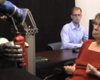 Парализованная американка управляет роботом при помощи мысли