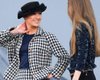 Модный переполох: французская блогерша выбежала на подиум во время показа Chanel