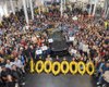У США випущено знаковий 10-мільйонний електромобіль Tesla (фото)