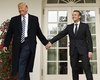Макрон сравнил переговоры с Трампом с начинкой сосиски
