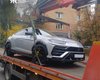У Києві евакуатор забрав на штрафмайданчик дорогий кросовер Lamborghini Urus (фото)
