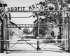 Табличку Arbeit Macht Frei с ворот Освенцима восстановили