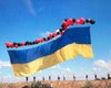 Волонтеры запустили 25-метровый украинский флаг в сторону Крыма