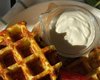 Изумительный завтрак: рецепт бельгийских вафель из кабачков