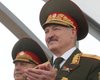"С днем рождения, батя". Лукашенко поздравляют военкомы и Путин, а беларуски "выкатили гарбуза"