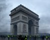 "Желтые жилеты" повредили Триумфальную арку в Париже