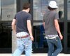 Город во Флориде отменил закон, запрещавший ходить в приспущенных штанах