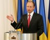 Яценюк предложил национализировать Проминвестбанк