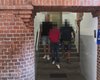 Во Вроцлаве 18-летний украинец напал на женщину: ранил ножом (видео)