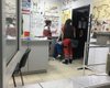 В Киеве неадекватный мужчина порезал лицо сотруднице ветклиники