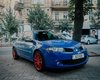 Их выпустили всего 450: в Киеве заметили очень редкий спорткар Renault 2000-х (фото)
