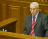 Азаров: у Тимошенко семь пятниц на неделе