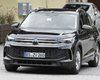 Новый Volkswagen Tiguan 2023 показался на дорогах до премьеры (фото)