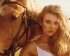 Девушка года Playboy 2025 появилась на вечеринке в костюме за $10 млн (фото)