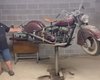 Раритет из подвала: обнаружен винтажный американский байк 40-х в хорошем состоянии (видео)