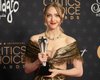 У Аманды Сейфрид во время церемонии Critics Choice Awards порвалось платье от Dior