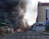 Донецк под обстрелом: в городе горит завод и рынок возле вокзала (видео)
