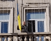 Під крик "Ура!": у Болгарії політик скинув із балкона прапор України (відео)