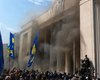 Митингующие под Верховной Радой пошли на штурм