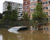 Тонуть машини і дороги: Южно-Сахалінськ пішов під воду через потужний тайфун (фото)