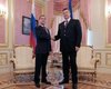 Янукович поздравил Медведева с юбилеем