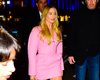 Снова в розовом: Марго Робби примерила костюм Versace (фото)