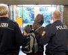 Полиции будут доплачивать за депортационные полеты из Германии