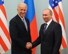 У США поки не знають, чи потрібно видавати Путіна суду в Гаазі, якщо він приїде до Штатів (відео)