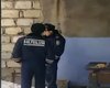 В сеть попало видео с донецкими милиционерами, которые пьют и бросаются на людей