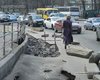 Киевавтодор назвал причины провала асфальта возле станции метро Васильковская