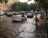 Автомобили и улицы под водой: на Москву обрушился мощный ливень (видео)