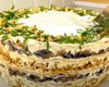 Закусочный торт с грибами и курицей: необычный рецепт (видео)