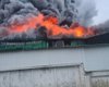 Большое задымление: в Волынской области людей просят покинуть свои дома после прилета дрона