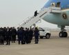 Делегация США перед вылетом домой выбросила все, что им давали в Китае: в чем причина